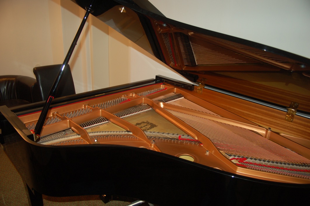 Fluegel%20Yamaha%20C3-0051.JPG